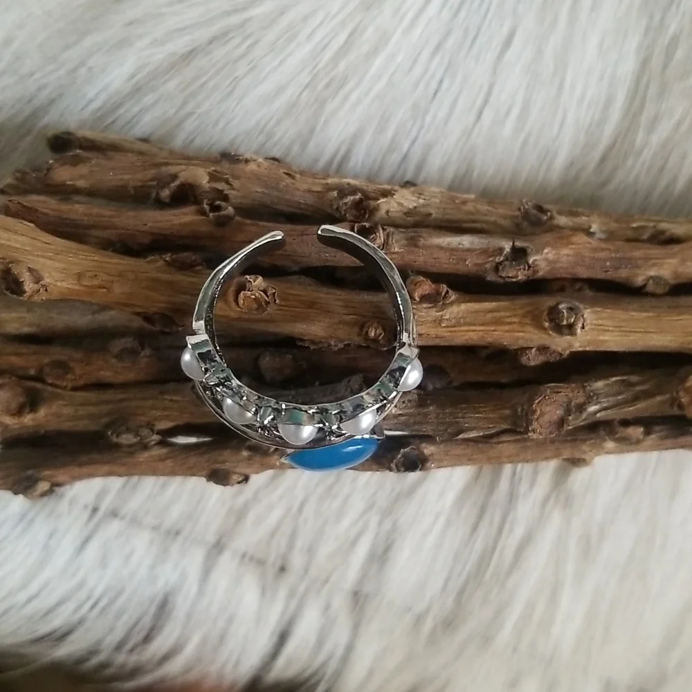 Blue Solitaire Ring - Picture 7 of 8